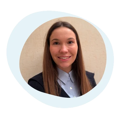 Jade, responsable des opérations et des partenariats de Bénévoles d'Écoles